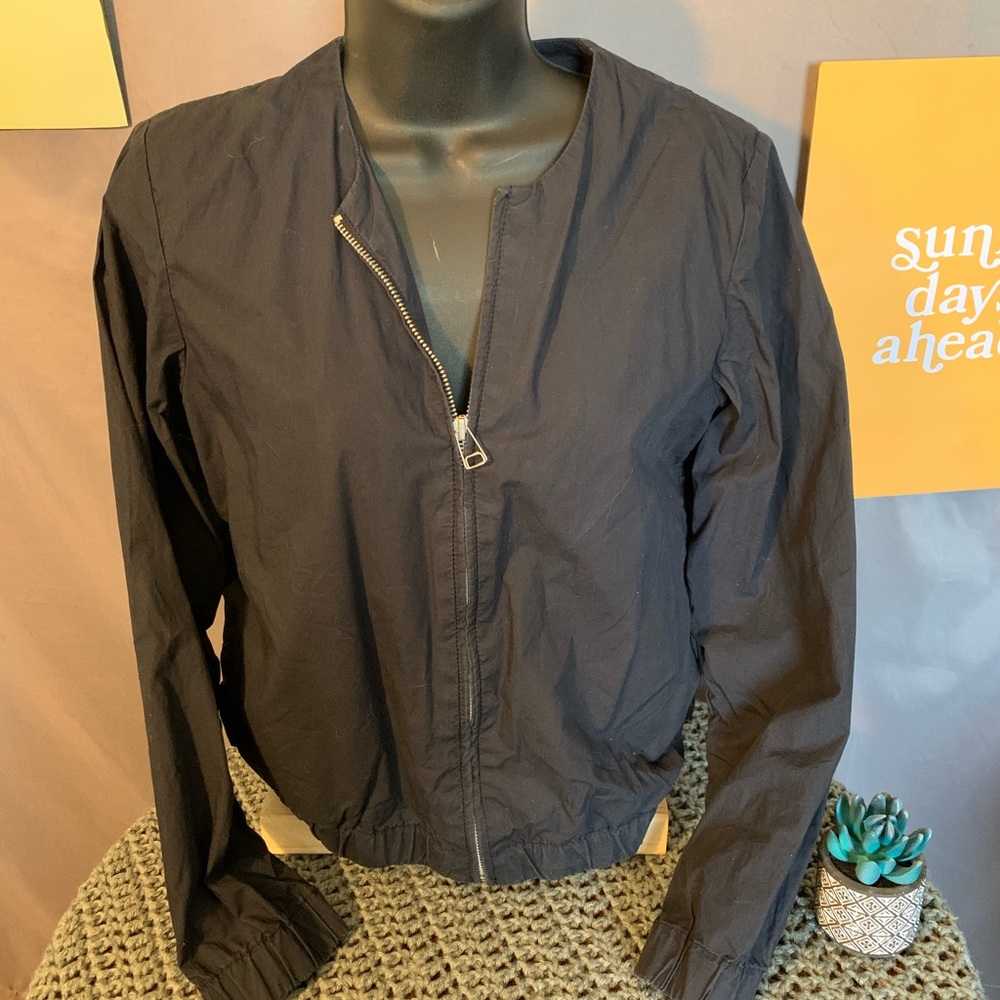 Light weight spring gap jacket